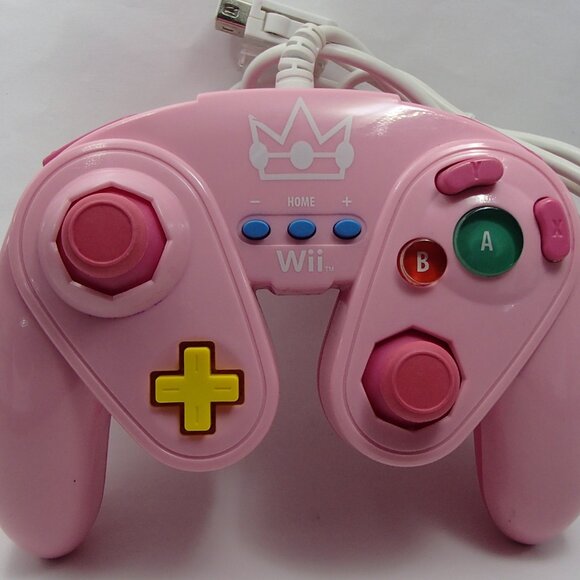 Nintendo Wii/Wii U Princess Peach wired fight pad controller - Picture 5 of 9